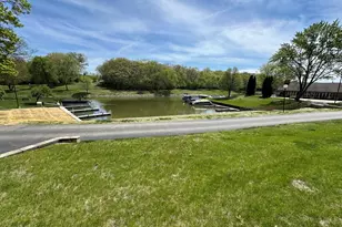 40 Bermuda Colony, Fox Lake, IL 60020 - Photo 18