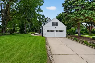 724 Reynolds St, Rockford, IL 61103 - Photo 2