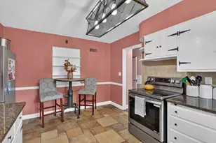 724 Reynolds St, Rockford, IL 61103 - Photo 24