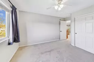 3211 S Ronan Dr, Lake in the Hills, IL 60156 - Photo 26