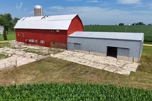 312 E Buckeye Rd, Dakota, IL 61018 - Photo 42