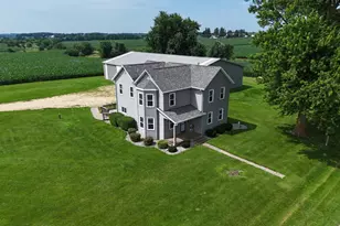 312 E Buckeye Rd, Dakota, IL 61018 - Photo 40