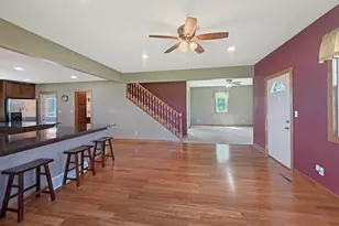 312 E Buckeye Rd, Dakota, IL 61018 - Photo 8