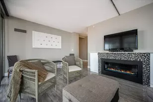 222 N Columbus Dr, Chicago, IL 60601 - Photo 10