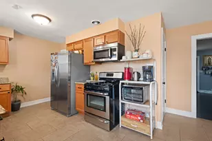 251 W 10th St, Chicago Heights, IL 60411 - Photo 6