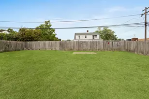 251 W 10th St, Chicago Heights, IL 60411 - Photo 26