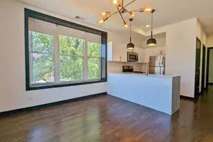2301 W Chicago Ave, Chicago, IL 60622 - Photo 6