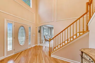 411 Periwinkle Way, Prospect Heights, IL 60070 - Photo 8
