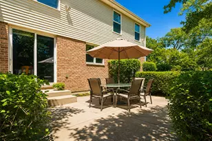 411 Periwinkle Way, Prospect Heights, IL 60070 - Photo 54