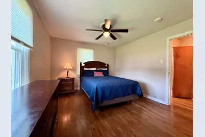 101 S Fairview Place, Clifton, IL 61727 - Photo 8