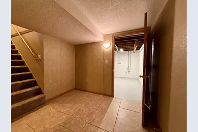101 S Fairview Place, Clifton, IL 61727 - Photo 14