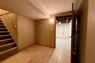 101 S Fairview Pl, Clifton, IL 61727 - Photo 14