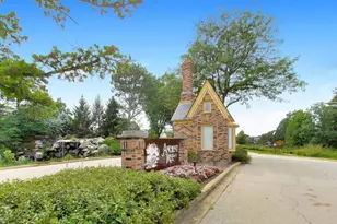 7 The Court Of Hidden Bay, Northbrook, IL 60062 - Photo 32