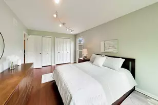 7 The Court Of Hidden Bay, Northbrook, IL 60062 - Photo 20