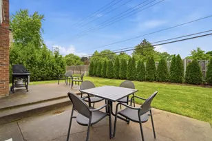 1022 Hobson Dr, Buffalo Grove, IL 60089 - Photo 34
