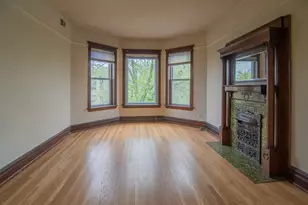 3732 N Wayne Ave, Chicago, IL 60613 - Photo 2