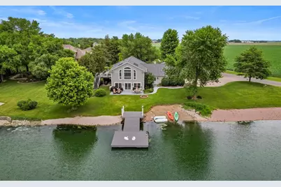 102 Lake View Drive, Fairbury, IL 61739 - Photo 1