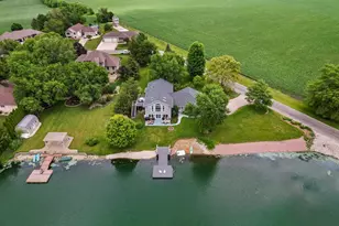 102 Lake View Dr, Fairbury, IL 61739 - Photo 2