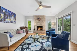 1490 Wood Ave, Downers Grove, IL 60515 - Photo 8