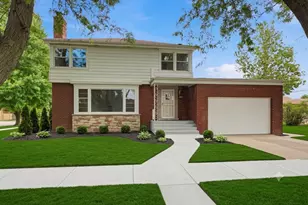 11659 S Maplewood Ave, Chicago, IL 60655 - Photo 1