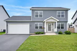 22 W Bluebell Ave, Cortland, IL 60112 - Photo 2