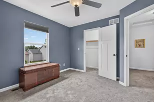22 W Bluebell Ave, Cortland, IL 60112 - Photo 28