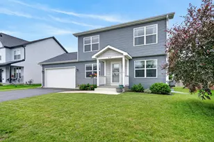 22 W Bluebell Ave, Cortland, IL 60112 - Photo 4