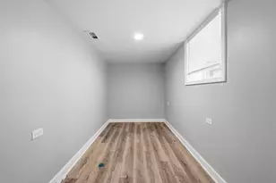10747 S Forest Ave, Chicago, IL 60628 - Photo 24