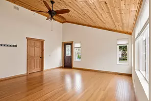39 Fairfax Rd, Fox Lake, IL 60020 - Photo 10