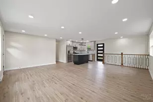 9513 Lowell Ave, Skokie, IL 60076 - Photo 12