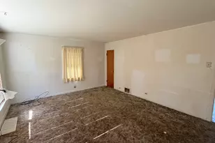 554 Westmore Meyers Rd, Lombard, IL 60148 - Photo 8