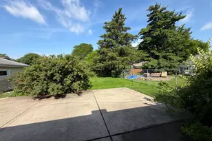 554 Westmore Meyers Rd, Lombard, IL 60148 - Photo 14