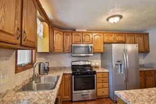 1415 Bethany Ln, Pontiac, IL 61764 - Photo 8