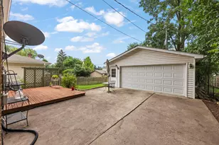 1110 N President St, Wheaton, IL 60187 - Photo 20