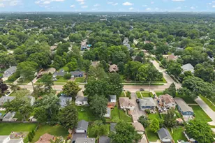 1110 N President St, Wheaton, IL 60187 - Photo 32