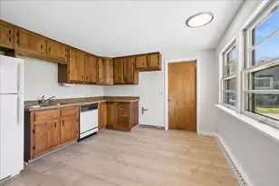 139 Kent Ave, Wauconda, IL 60084 - Photo 12