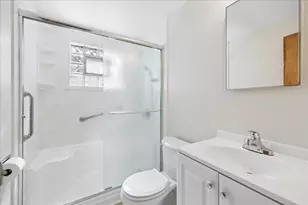 139 Kent Ave, Wauconda, IL 60084 - Photo 8