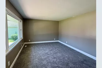 1740 E Duane Boulevard, Kankakee, IL 60901 - Photo 4