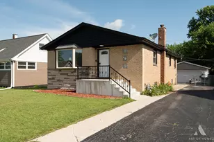 5854 W 81st Pl, Burbank, IL 60459 - Photo 1