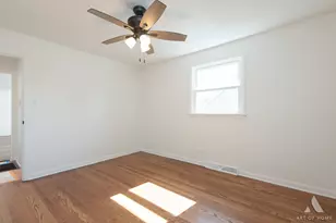 5854 W 81st Pl, Burbank, IL 60459 - Photo 12