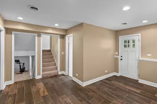 715 E Main St, Barrington, IL 60010 - Photo 10