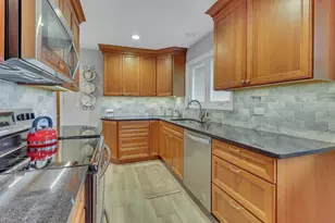 443 Glendale Rd, Roselle, IL 60172 - Photo 8