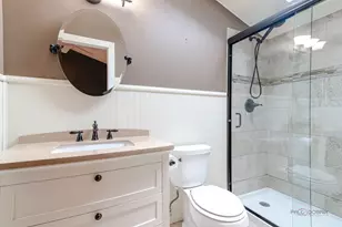 26781 N Cir Dr, Mundelein, IL 60060 - Photo 20