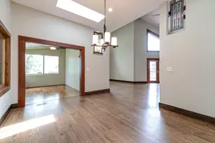 26781 N Cir Dr, Mundelein, IL 60060 - Photo 10
