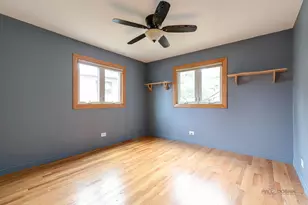 26781 N Cir Dr, Mundelein, IL 60060 - Photo 14