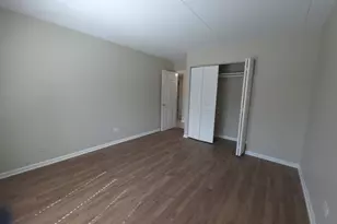 1665 Coach Dr, Naperville, IL 60565 - Photo 10