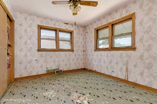 9040 S Oglesby Ave, Chicago, IL 60617 - Photo 20