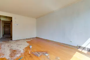 9040 S Oglesby Ave, Chicago, IL 60617 - Photo 10