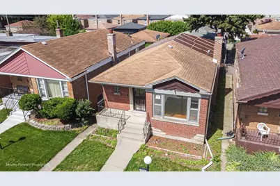 9040 S Oglesby Avenue, Chicago, IL 60617 - Photo 2
