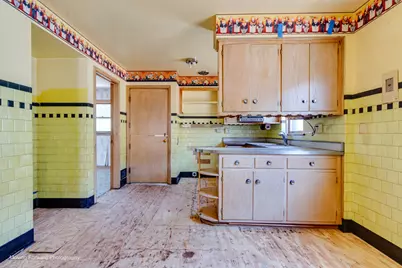 9040 S Oglesby Avenue, Chicago, IL 60617 - Photo 16